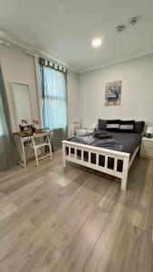 Acton Guest House
