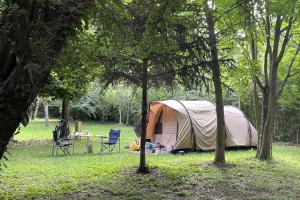 Campings Camping du Lac de Pouzauges a 15- du PuyduFou : photos des chambres