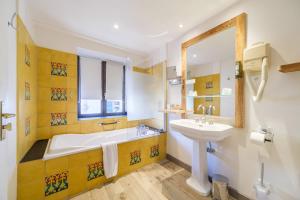 Hotels L'Hostellerie du Chateau : photos des chambres
