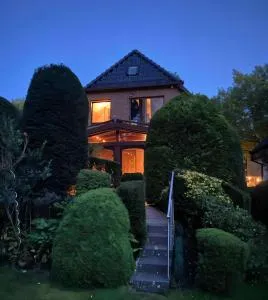 Gartenblick-Oase: Obergeschosswohnung in Hamburg - Tonndorf Lohe