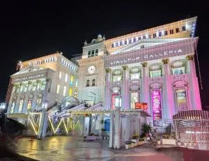 1-Bedroom Apartment with Living Room & Kitchenette in Lyallpur Galleria Mall, Parking and 24x7 security included, 1 BHK - Sāhīwāl