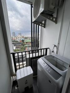 Modern2 1BR at Bangson