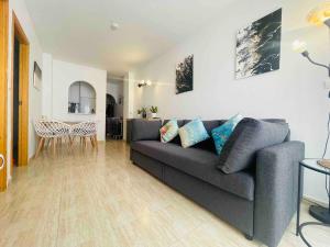 Tolle Wohnung mit 2 Schlafzimmern, Balkon und Pool