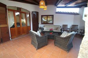 VILLA GILDA CON DEPANDACE PISCINA e GIARDINO