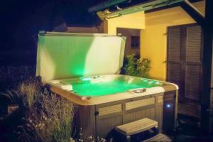 La Belle Étape, Appartement avec Piscine et Spa