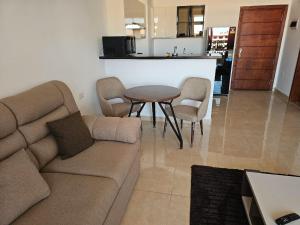 Elhambra First Avenue