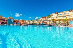 Prime Las Americas Getaway - Apartment with Huge Private Terrace & Pool Access - Chayofa