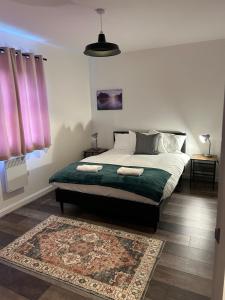 Spacious 2 bed 2 bath APT close to Cardiff Bay WMC City Centre Stadium with Parking