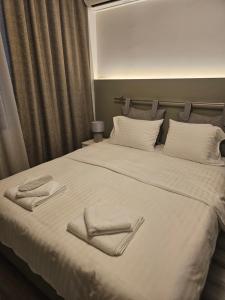 TRISAP Luxury Suites R Suite