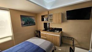 A25 Premium Suite WHITE Cocina Terraza Companies Work Teams 1-2 PAX