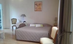 Hotels Hostellerie le Clos du Cher : Chambre Triple Supérieure
