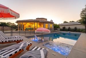 Villa Allegria Luxe-Pool, Spa, Casita, Sleeps 12