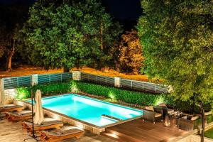 Villa Niko with heated pool