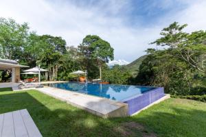 Glowing 4BR Villa with Pool at Mesa de Yeguas