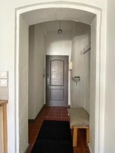 Studio avec balcon sur cour