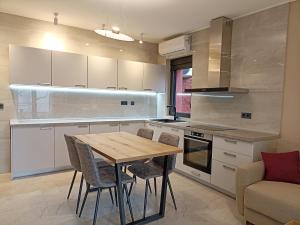 Amazing BayView Apartment Kotor