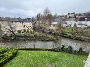 Appartements Loft calme sur la riviere avec parking : photos des chambres