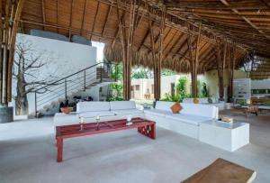 Amazing 4BR Villa with Pool at Mesa de Yeguas