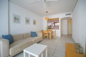 Mediterranea 12 Vera Playa Jardines tus momentos frente al mar