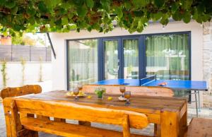 Kuća poli stare nuoni