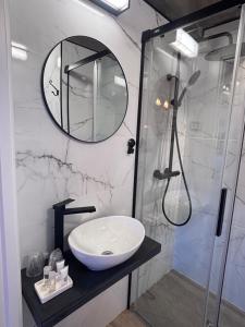 27A01 Casa Uría Cam Santiago by R2R Consulting