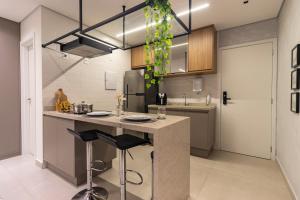 AP 12º andar, próximo de CGH e vaga com manobrista