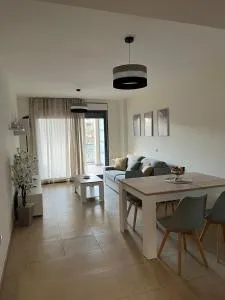 Lujoso apartamento con piscina en Panorámica - Traiguera