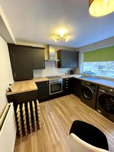 Stylish Garden Apartment in Central Cheltenham - Charlton Kings