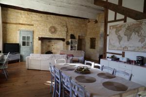 Maisons de vacances Chateau de St Chamarand - Grand & Petit Gites : photos des chambres