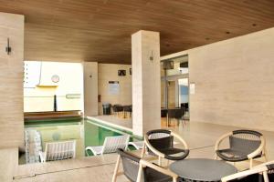 Elegante depa vista al malecón y mar by G P S rentas