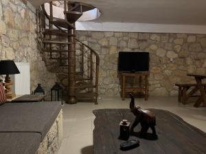 Stone house Vasilis