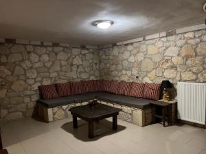 Stone house Vasilis