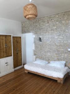 Maisons de vacances MAISON SPACIEUSE LA ROCHELLE : Maison 6 Chambres