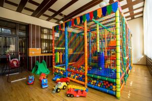 OW Inter Piast Kalbornia - z własną plażą z kąpieliskiem i przystanią