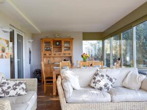 Sea View Lodge