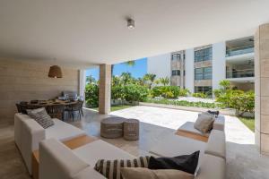 La Amada Residences Private Beach Getaway with Pools & Gym