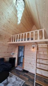 Alexs House Shirokë