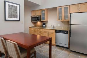 Sonesta ES Suites Albuquerque