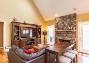 For Rest Trails - Cozy Forest Cabin in Big Canoe - Afton