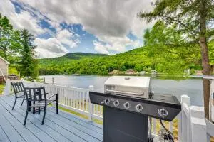 Peaceful Stark Cottage with Deck on South Ponds! - Dummer