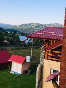 Complex de pensiuni si casute - Lac Bistricioara