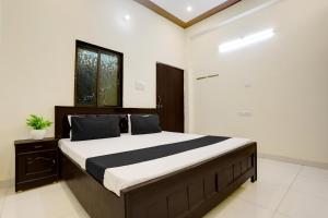 Hotel O Yatharth Inn Paying Guest House