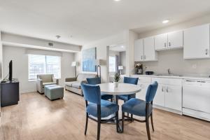 Simplicity At the Rim 1314 I Comfy 2 Bed 2 Bath