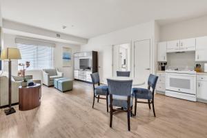 Simplicity At the Rim 1102 I Comy 3 Bed 2 Bath