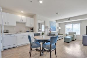 Simplicity At the Rim 1406 I Comfy 2 Bed 2 Bath