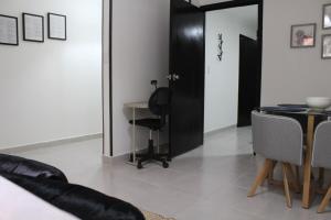 Acogedor apartaestudio en ciudad jardin, cerca de holguines, unicentro y al cub campestre