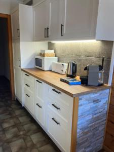 Large central apt with view