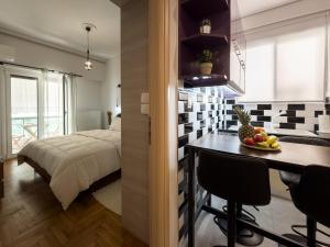 Athens Neos Kosmos 2BDR apt next to metro station