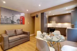 Cozy 4-Bedroom Home for Work Crews - Hosted by La Casa Suites - 弗吉尼亚沃特