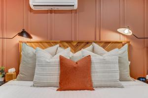 Sundance Retreat 2 King Beds Downtown & Kitchen